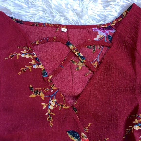 LAST ONE! Floral blouse - Picture 6 of 6